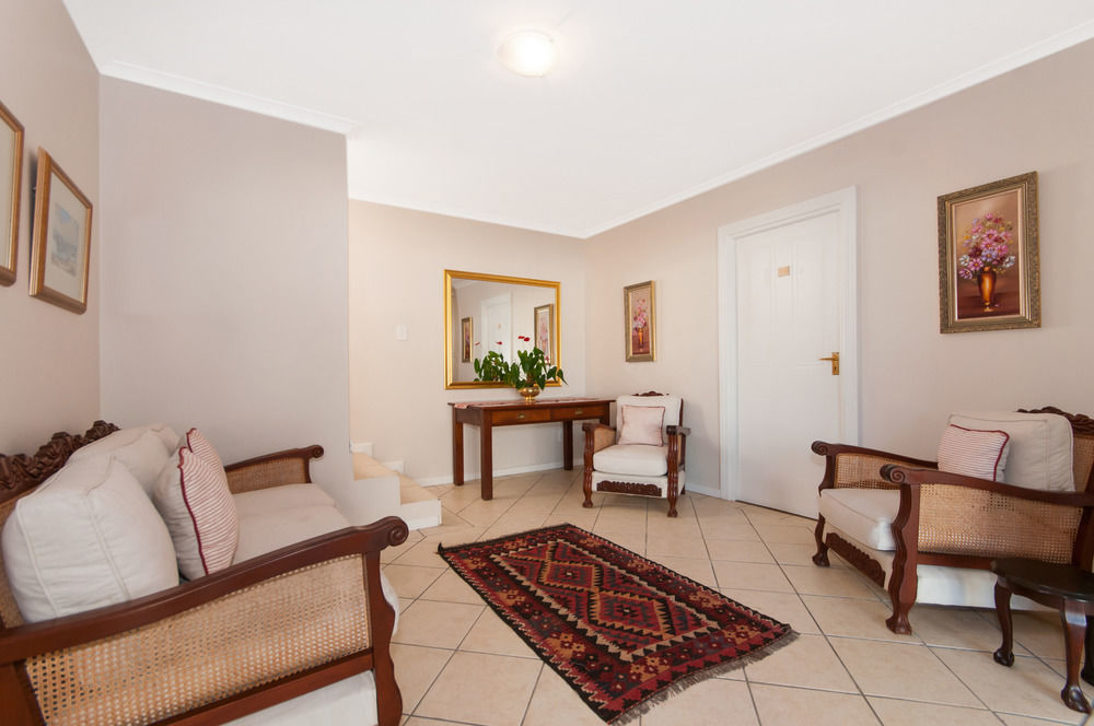 Millard Crescent Guest House Port Elizabeth Ngoại thất bức ảnh